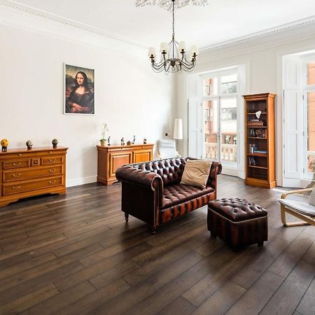 לונדון 4 Bedroom House Up To 10 People At Heart Of Kensington And Chelsea מראה חיצוני תמונה
