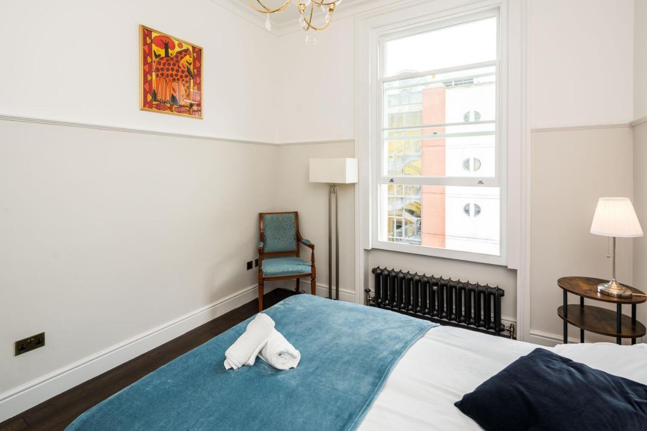 לונדון 4 Bedroom House Up To 10 People At Heart Of Kensington And Chelsea מראה חיצוני תמונה