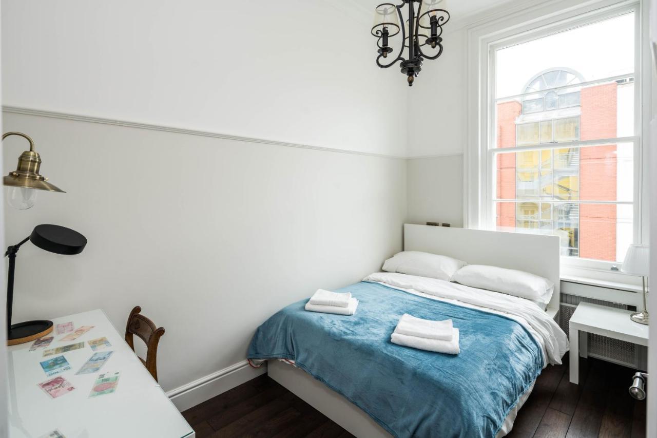 לונדון 4 Bedroom House Up To 10 People At Heart Of Kensington And Chelsea מראה חיצוני תמונה