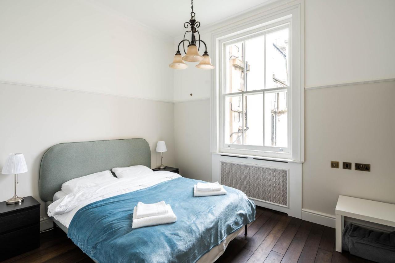 לונדון 4 Bedroom House Up To 10 People At Heart Of Kensington And Chelsea מראה חיצוני תמונה